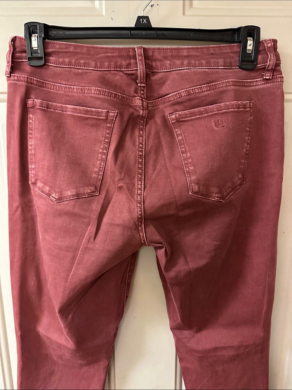 Women's Skinny Jeans in Dusty Rose - Picture 5 of 8